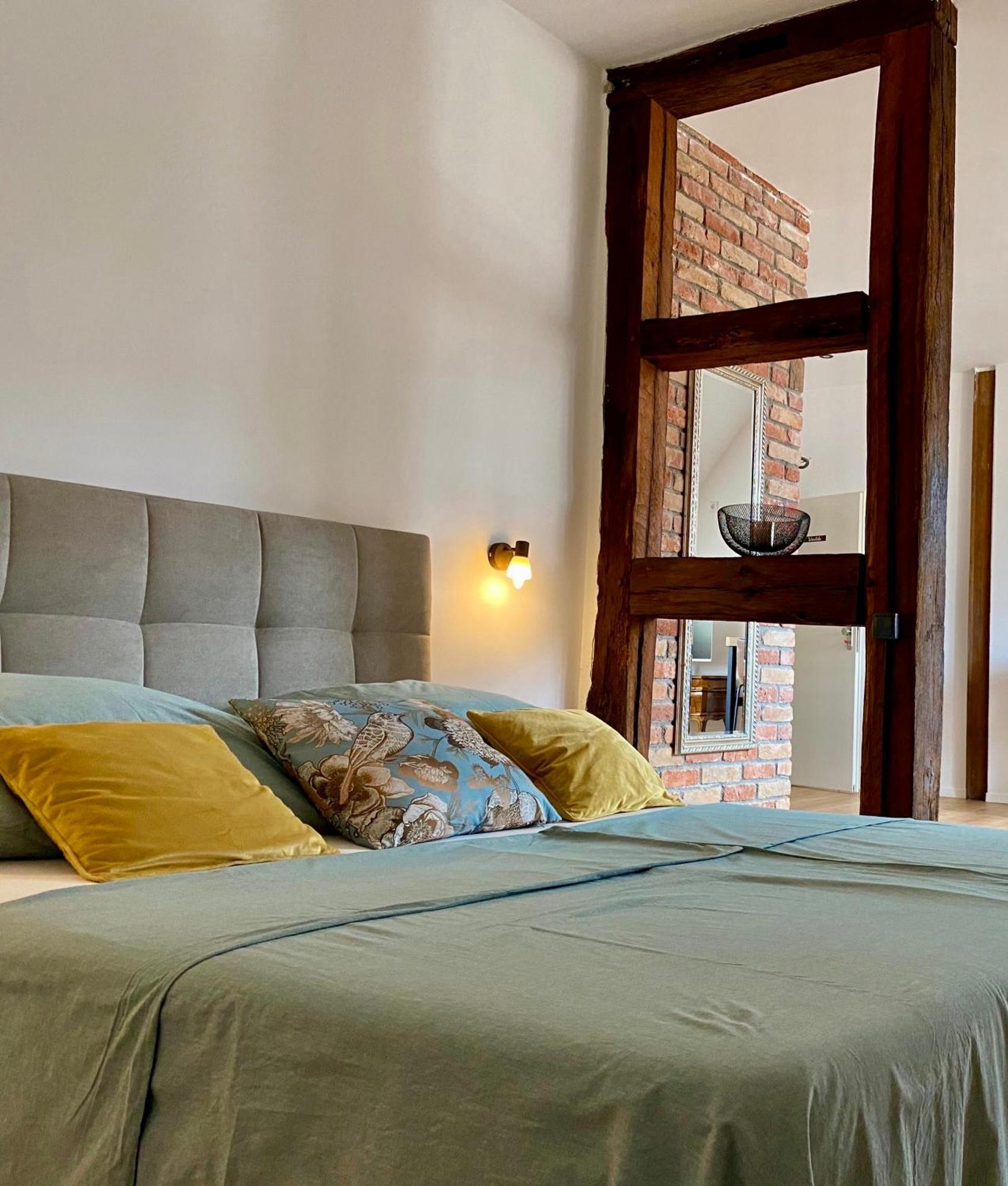 Sonnenhof 1737 - Ferienzimmer & Apartments Barbelroth Eksteriør billede