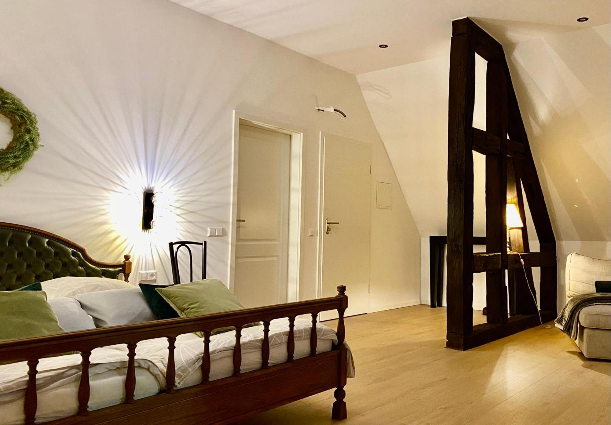 Sonnenhof 1737 - Ferienzimmer & Apartments Barbelroth Eksteriør billede